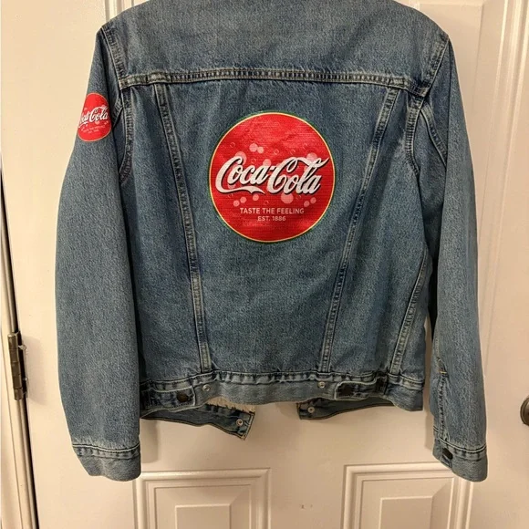 Levi's Light Blue Denim Jacket with Sherpa Lining size medium - Picture 3 of 6